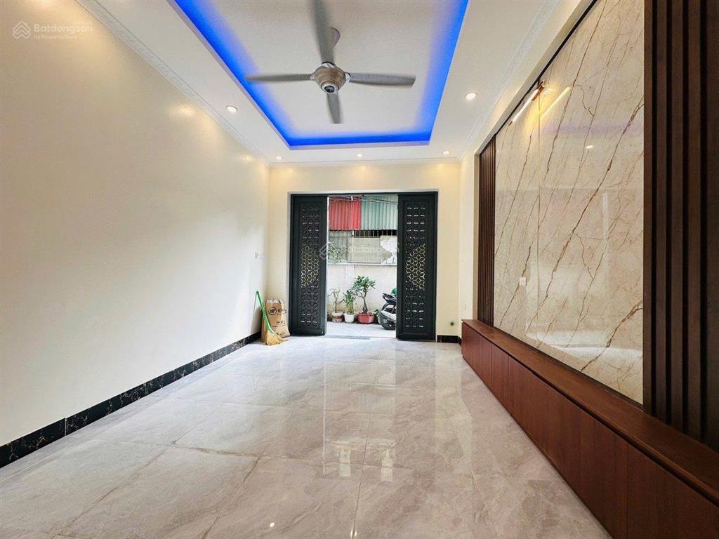 Bán nhà phân lô phú diễn, bắc từ liêm, ô tô đỗ cửa, thang máy, nhà mới hoàn thiện