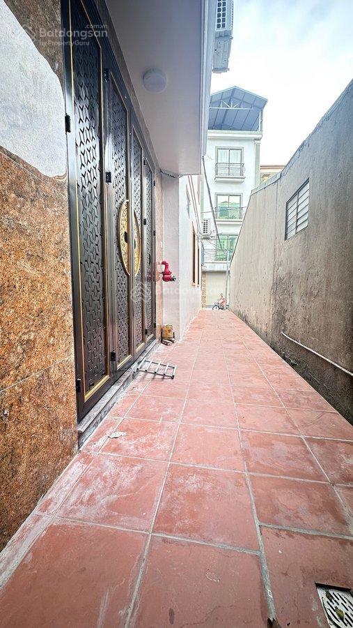 Bán ccmn văn trì, bắc từ liêm  7 tầng thang máy  16 phòng khép kín  dòng tiền 800tr/năm