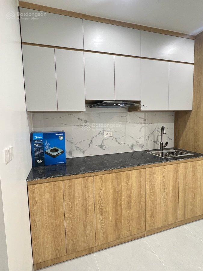 Bán tòa nhà văn phòng mặt phố  28 phòng studio  dòng tiền 2,2 tỷ/năm