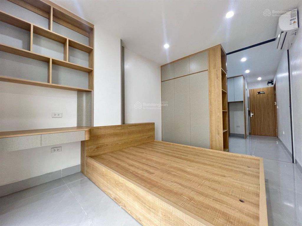 Bán tòa nhà văn phòng mặt phố  28 phòng studio  dòng tiền 2,2 tỷ/năm