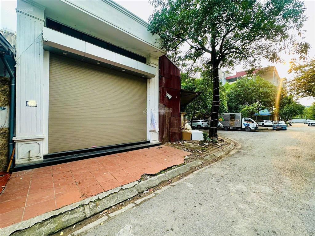 Bán đất phân lô tđc nam từ liêm vỉa hè ô tô tránh view vườn hoa