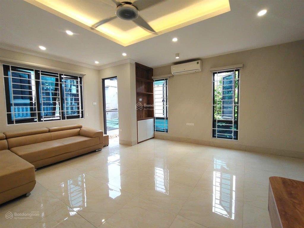 Bán nhà lô góc phương canh, nam từ liêm ô tô tránh ô tô vào nhà kinh doanh
