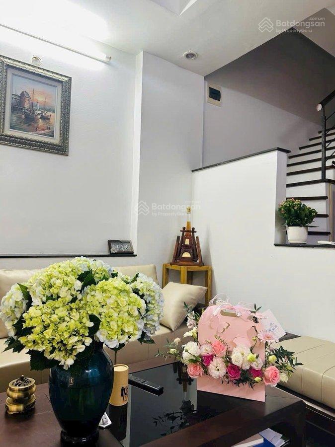 Hạ chào 1 tỷ, giá mới 11.6 tỷ có nhà ô tô đỗ cửa, view hồ tại nam từ liêm