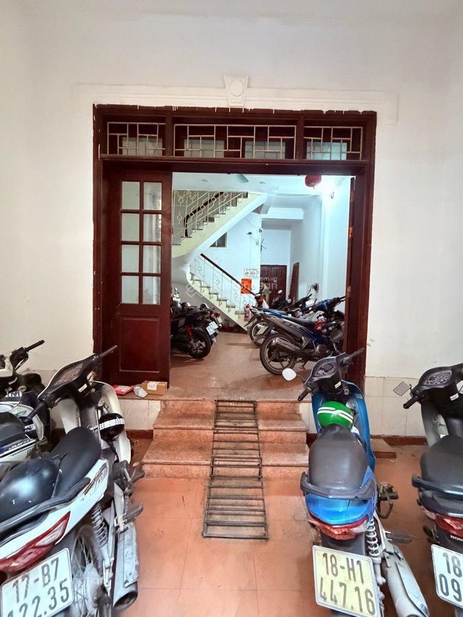 Bán gấp nhà bạch mai 60m2, cách phố 20m  dân xây chắc chắn  gần đường bạch mai 2 mở rộng