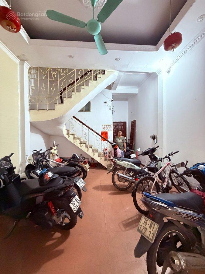 Bán gấp nhà bạch mai 60m2, cách phố 20m  dân xây chắc chắn  gần đường bạch mai 2 mở rộng