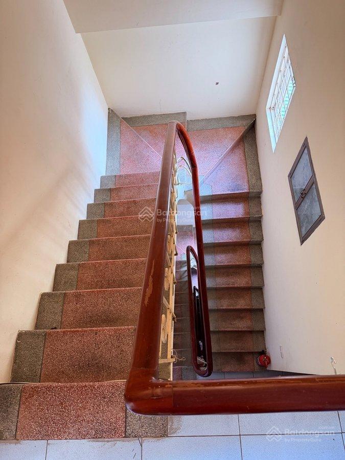 Bán gấp nhà bạch mai 60m2, cách phố 20m  dân xây chắc chắn  gần đường bạch mai 2 mở rộng
