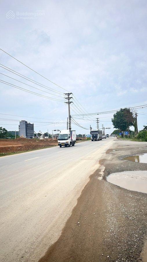 Bán đất đẹp thôn yên xuân 140m2  lô góc  đối diện cổng dhqg hn