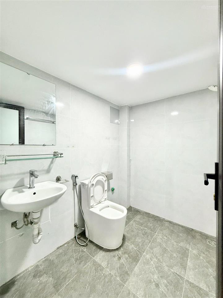 Cho thuê phòng tại võng thị  tây hồ  full nội thất  chỉ 5tr/ tháng