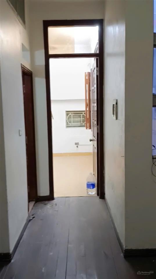Cho thuê nhà nguyên căn ngõ yên lạc, vĩnh tuy, hbt  60m2  5 tầng  7 ngủ  ô tô đỗ cửa