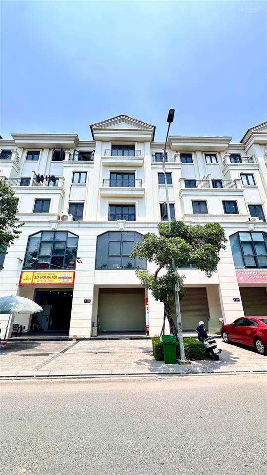 Chủ mót bán giảm sâu nhà lk hinode royal park, mặt đường trục chính hoàng gia 35m
