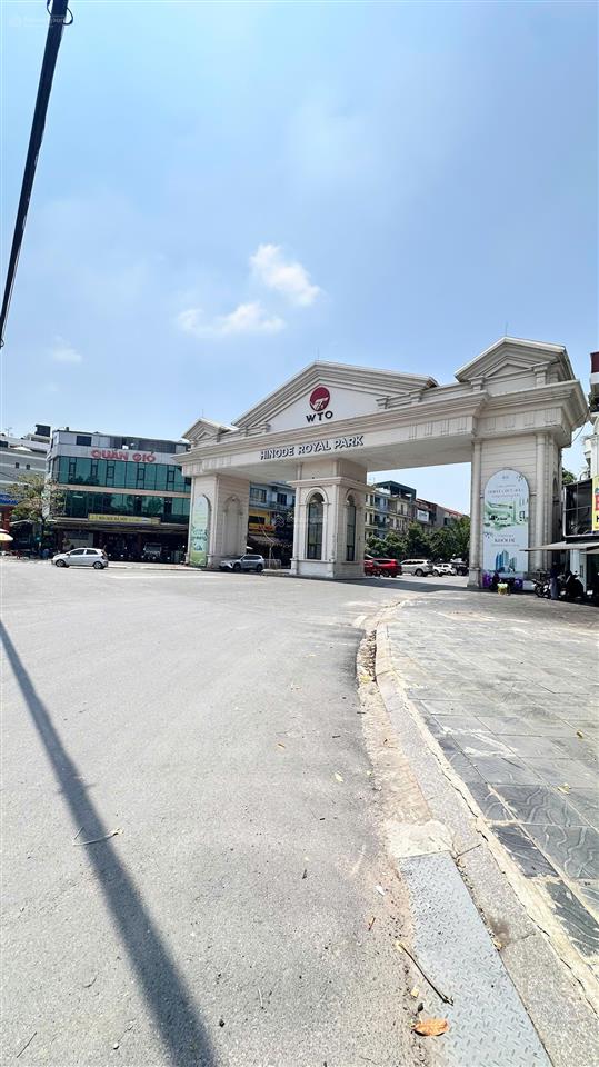 Chủ mót bán giảm sâu nhà lk hinode royal park, mặt đường trục chính hoàng gia 35m