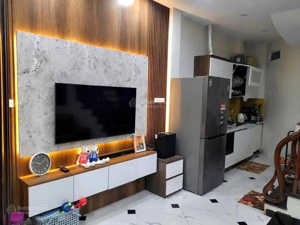 Cho thuê nhà nguyên căn tại ngõ quỳnh  bạch mai  hai bà trưng  hà nội  5 tầng  full nội thất