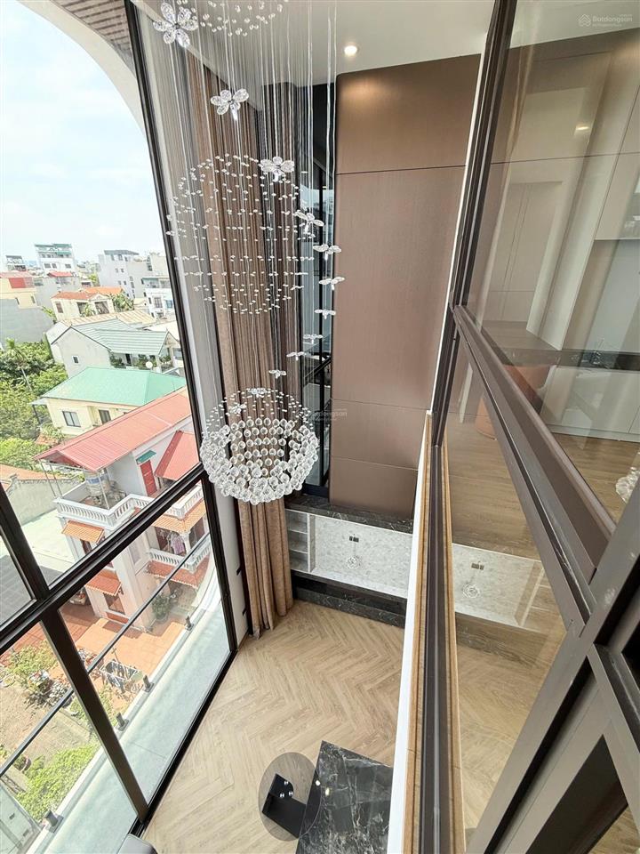 Bán nhà ngọc thụy long biên 7 tầng thang máy gara ô tô full nội thất