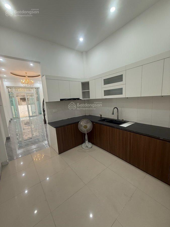 Nhà đẹp thạch bàn 44m2  dân xây chắc chắn  10m ra ô tô tránh  nhỉnh *8 tỷ