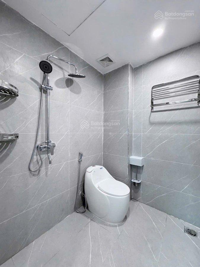 Nhà đẹp thạch bàn 44m2  dân xây chắc chắn  10m ra ô tô tránh  nhỉnh *8 tỷ