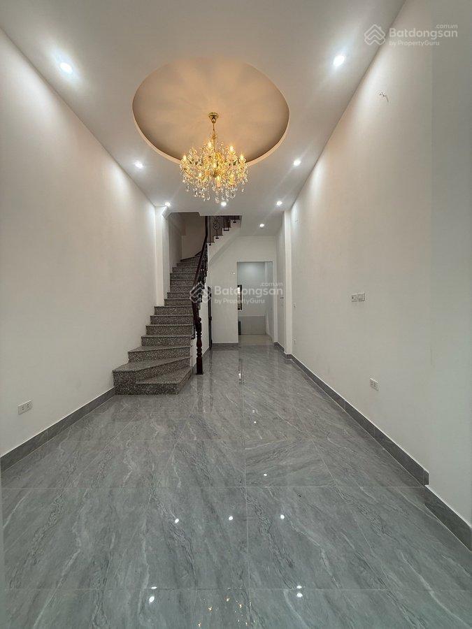 Nhà đẹp thạch bàn 44m2  dân xây chắc chắn  10m ra ô tô tránh  nhỉnh *8 tỷ