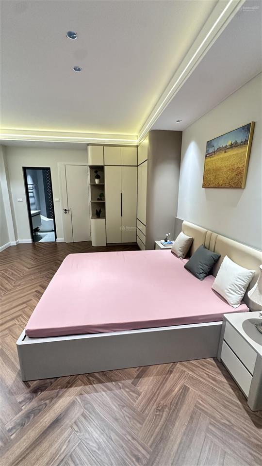 Nhà đẹp 6 tầng thang máy mới xây gần chợ xanh định công  full nội thất đẹp