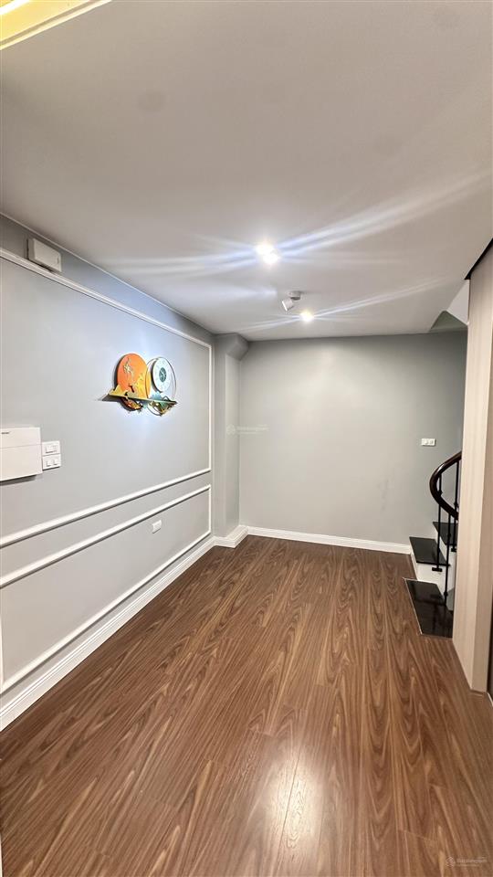Nhà đẹp 6 tầng thang máy mới xây gần chợ xanh định công  full nội thất đẹp