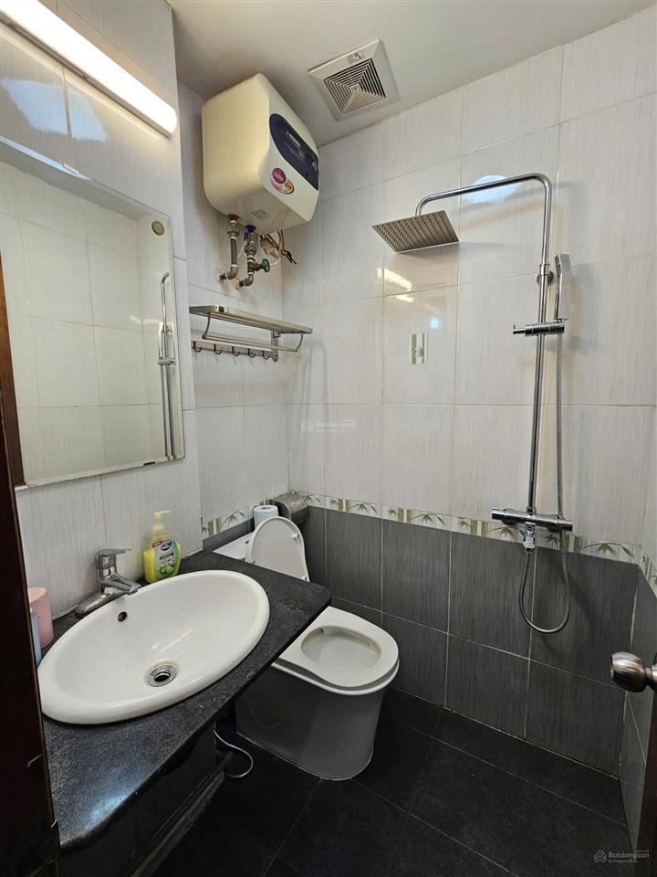 Cho thuê nhà trọ 6pn, 8wc tại âu cơ, tứ liên, tây hồ, 26 triệu, 80m2