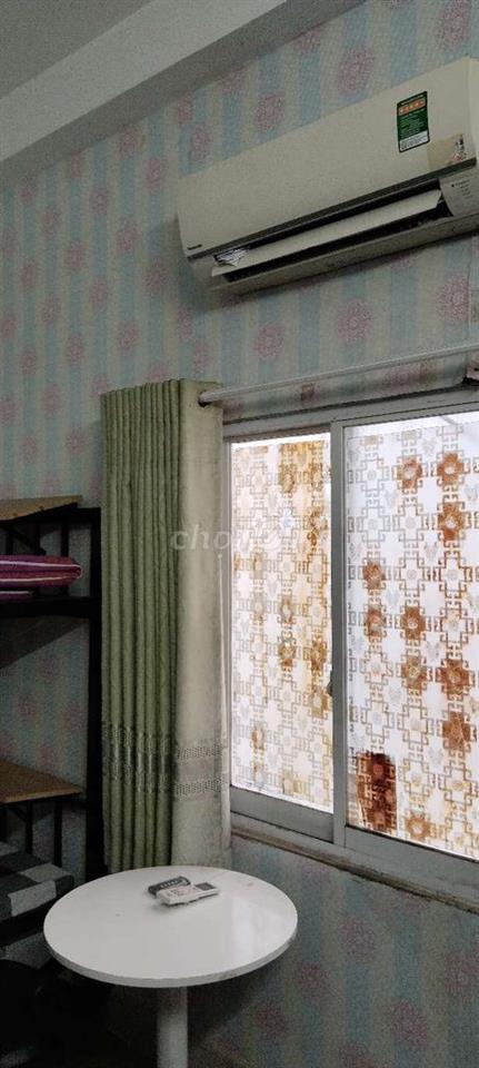 phòng cửa sổ