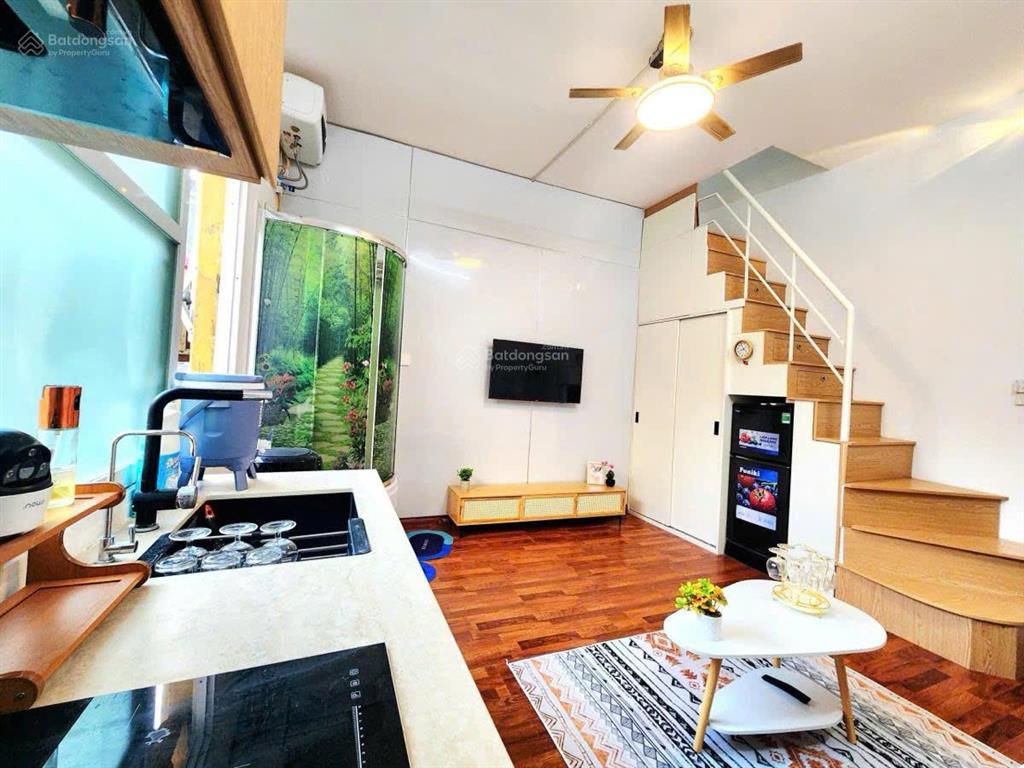Thuỵ khuê  hơn 2 tỷ  có sổ đỏ  48m 2 tầng  2 ngủ  đầy đủ nội thất  view thoáng  ngõ rộng