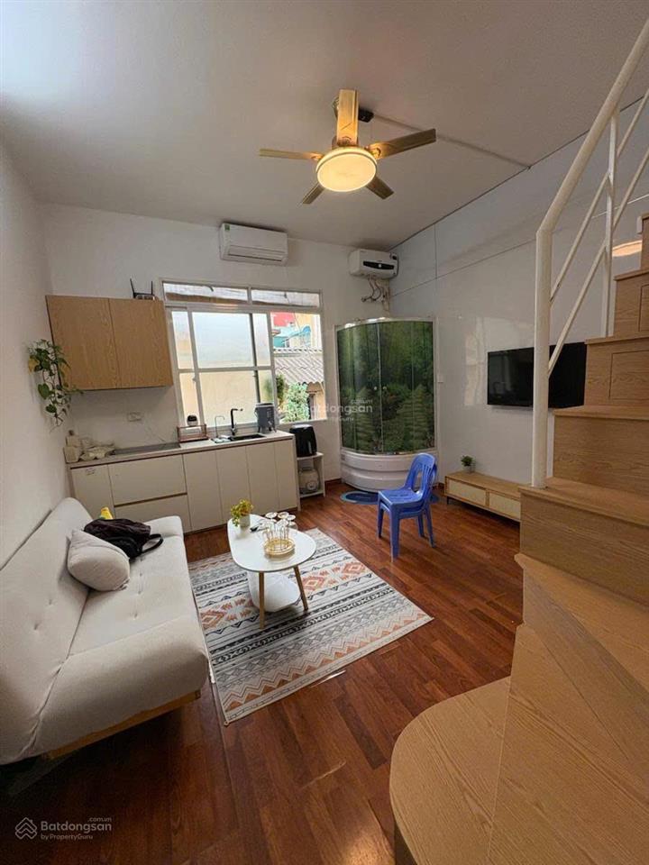 Thuỵ khuê  hơn 2 tỷ  có sổ đỏ  48m 2 tầng  2 ngủ  đầy đủ nội thất  view thoáng  ngõ rộng