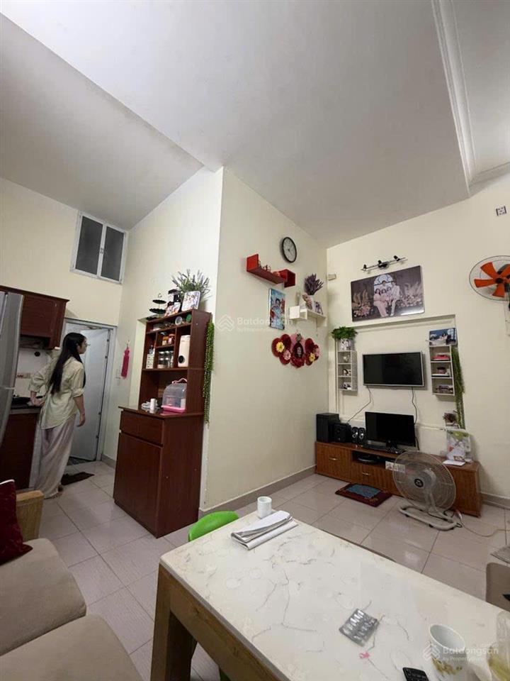 Minh khai hai bà trưng  gần 50m mt 5.5m  ngõ rộng thoáng  cách phố 50m  4 thoáng