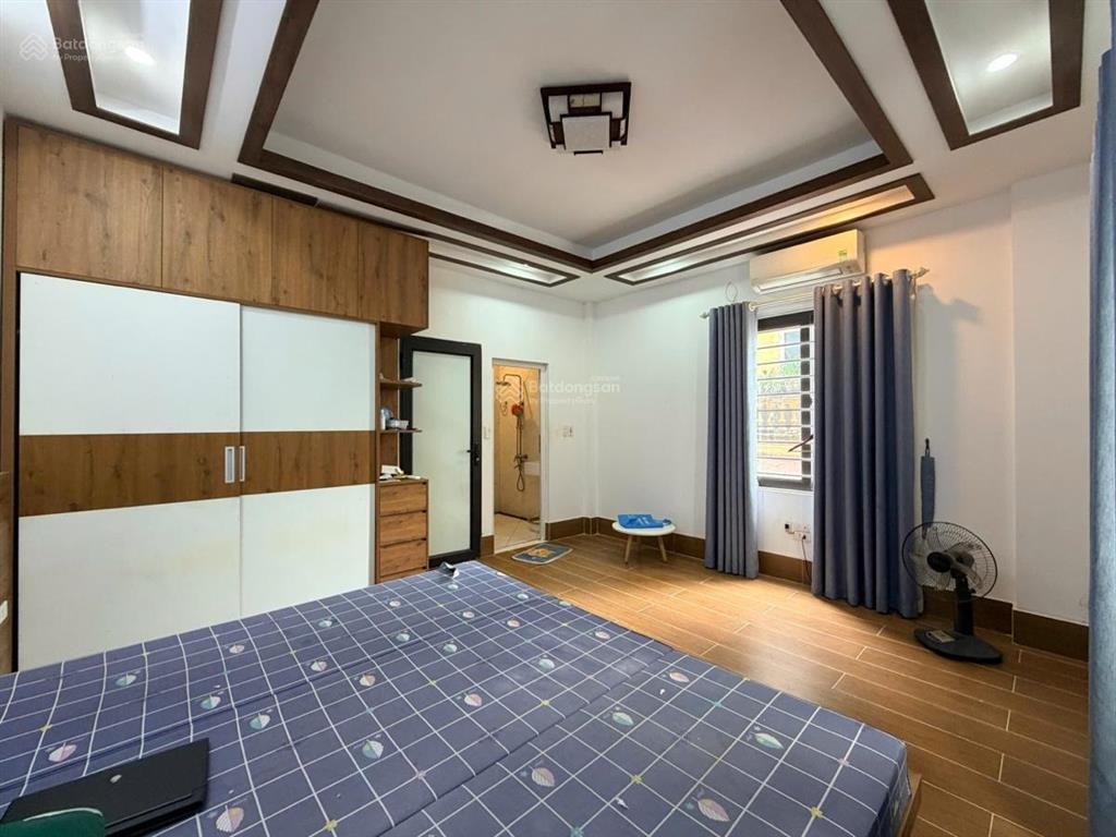 Ngọc trì trung tâm long biên  hơn 6 tỷ  nhà 30m2 5t mt rộng  lô góc 2 thoáng mở cửa  sổ đẹp