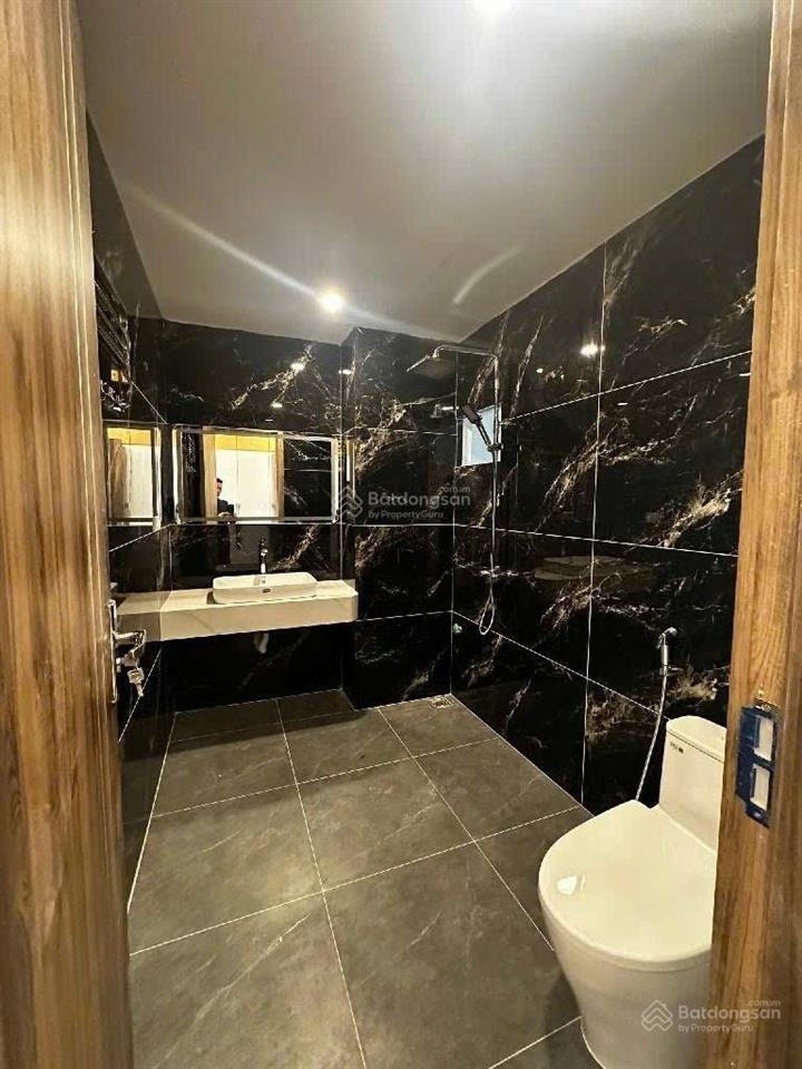 Phân lô vip phố lâm hạ  70m2 7t thang máy mt rộng  ô tô tránh  view hồ  ở sướng