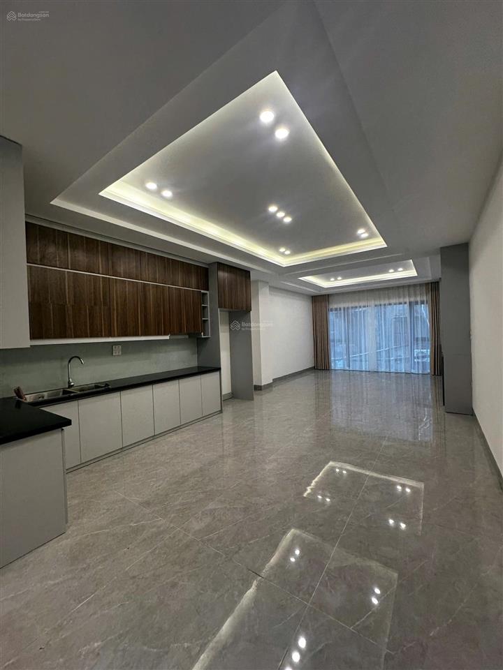 Giảm sốc 3,5 tỷ  phân lô nguyễn sơn  gần 80m2 7t thang máy  ô tô 7 chỗ vào nhà  sổ đẹp