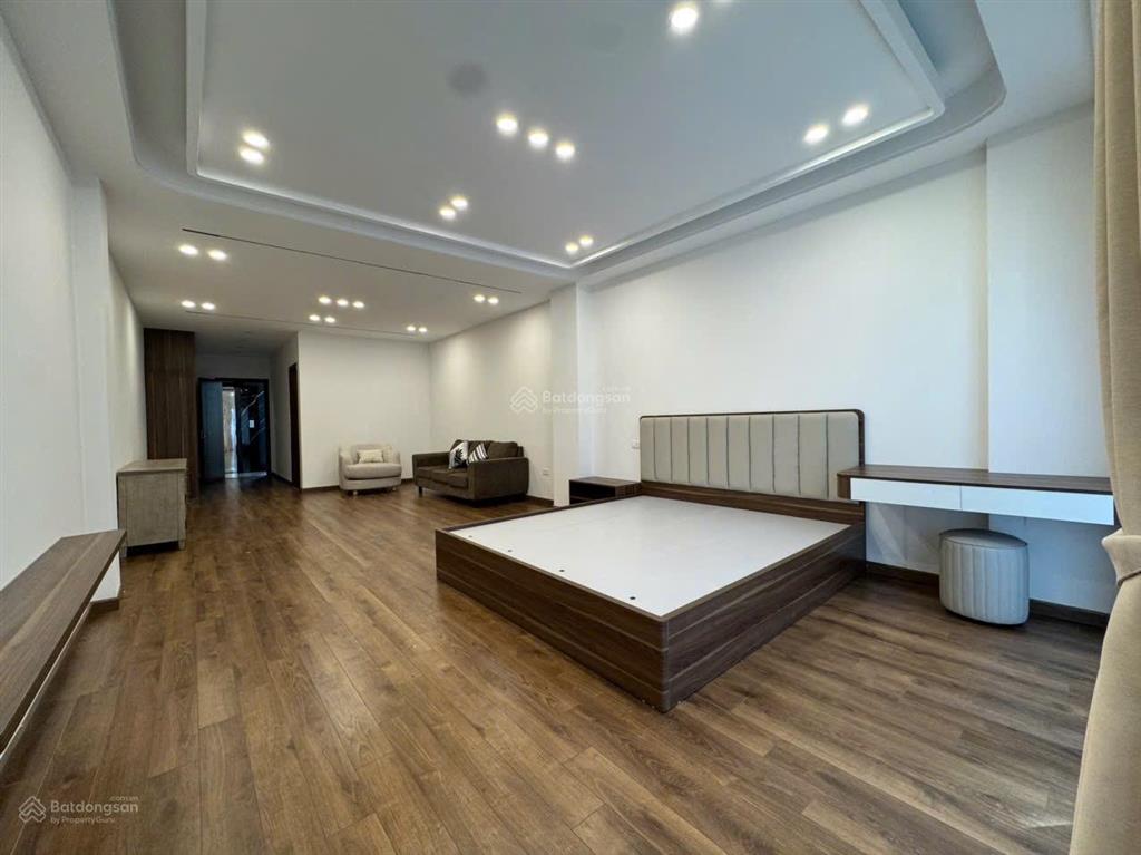 Giảm sốc 3,5 tỷ  phân lô nguyễn sơn  gần 80m2 7t thang máy  ô tô 7 chỗ vào nhà  sổ đẹp