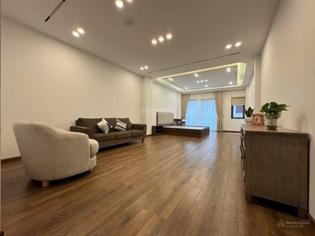 Giảm sốc 3,5 tỷ  phân lô nguyễn sơn  gần 80m2 7t thang máy  ô tô 7 chỗ vào nhà  sổ đẹp