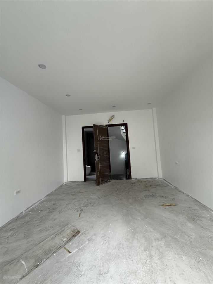 Phân lô phúc lợi  33m 5t mt 3.93m  mặt ngõ thông  ngõ rộng 2 thoáng  chủ cần bán giá linh động