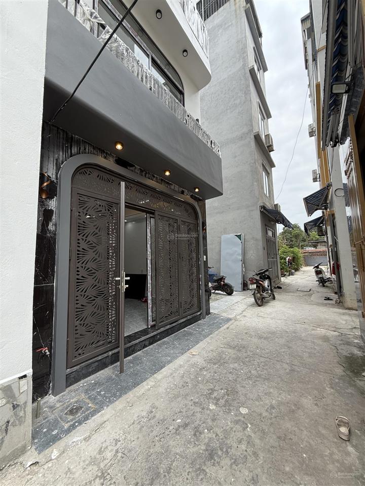 Phân lô phúc lợi  33m 5t mt 3.93m  mặt ngõ thông  ngõ rộng 2 thoáng  chủ cần bán giá linh động