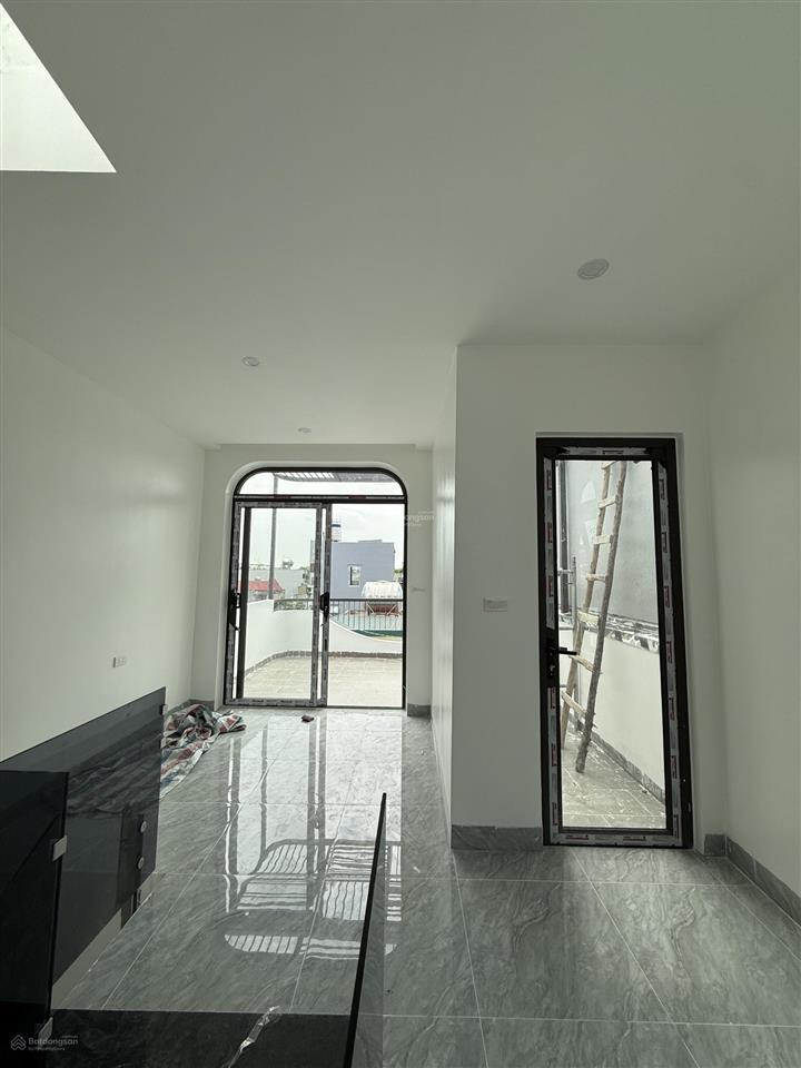 Phân lô phúc lợi  33m 5t mt 3.93m  mặt ngõ thông  ngõ rộng 2 thoáng  chủ cần bán giá linh động