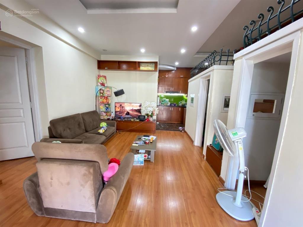 Hơn 5 tỷ sở hữu ngay  chung cư vườn đào  60m tầng trung  view cầu nhật tân  sổ đỏ lâu dài