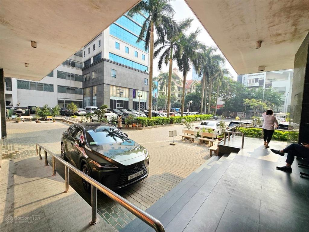 Hơn 5 tỷ sở hữu ngay  chung cư vườn đào  60m tầng trung  view cầu nhật tân  sổ đỏ lâu dài