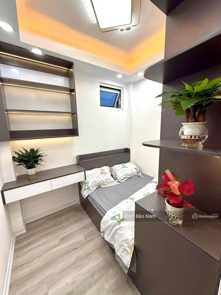 Nhỉnh 2 tỷ  trung tâm hà nội  căn góc 2 mặt thoáng  2pn 1 wc  full nội thất  không quy hoạch