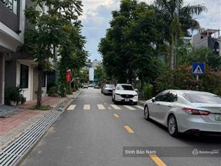 Phân lô ngọc thuỵ  120m mt 12m  ô tô tránh  lô góc 3 mặt thoáng  khu dân cư văn minh  view đẹp