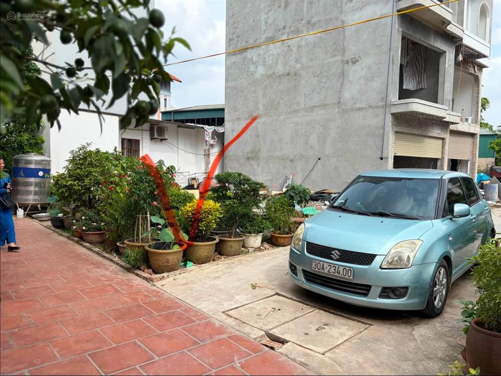 Ngay đầu ngọc thụy  50m2 mt 5.2m  nhỉnh 10 tỷ  ô tô tránh  lô góc nở hậu  gần hồ  sổ vuông