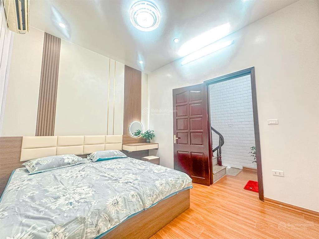 Minh khai nhỉnh 6 tỷ  nhà đẹp full nội thất 41m 5t  thoáng 2 mặt  ngõ thông ô tô  không có qh