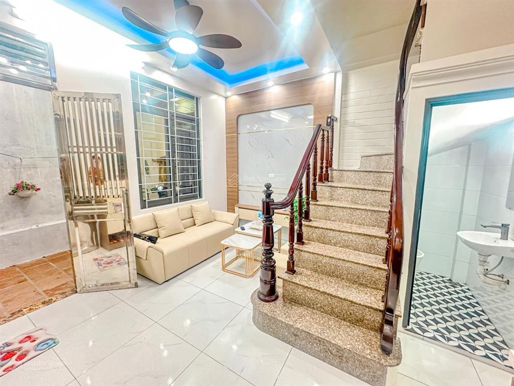 Minh khai nhỉnh 6 tỷ  nhà đẹp full nội thất 41m 5t  thoáng 2 mặt  ngõ thông ô tô  không có qh