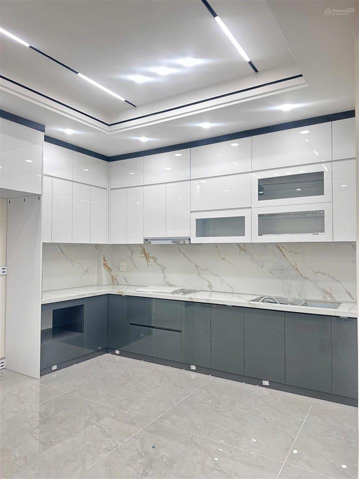 Hồng tiến long biên  103m 7t thang máy mt 6.5m  ô tô vào nhà  ngõ nông  sổ đẹp  ở sướng