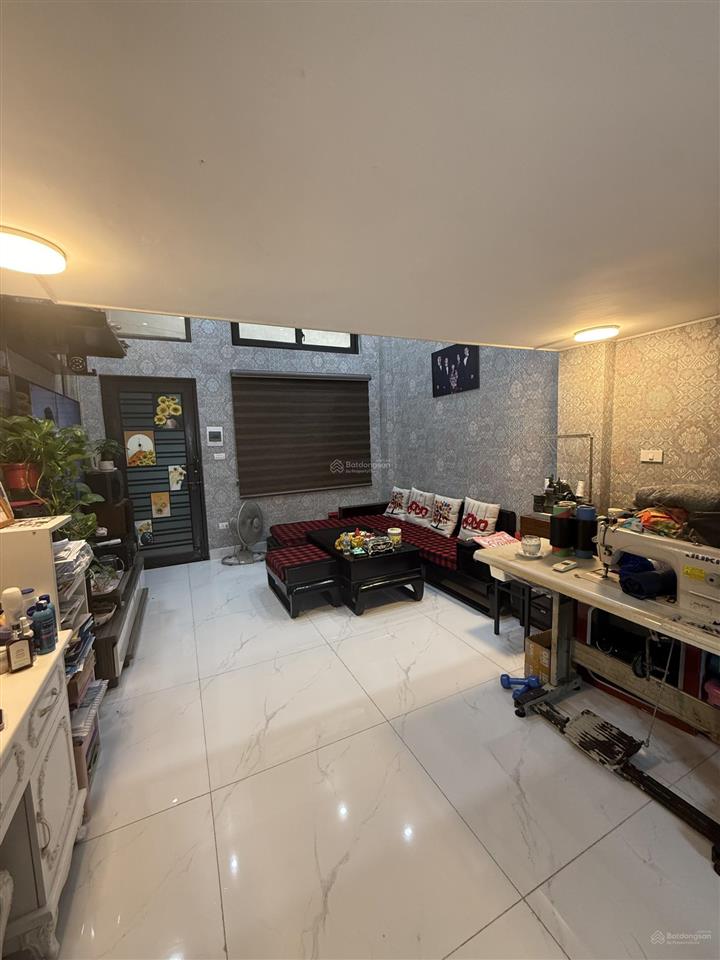 Nhỉnh 2 tỷ  tây hồ  58m2 2 tầng  nhà đẹp ở luôn  full nội thất  không có quy hoạch