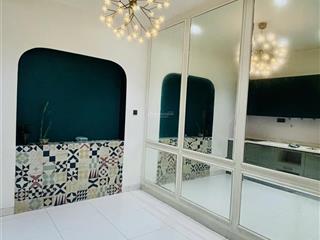 Cho thuê nhà m.t.n.bộ 6m (xt) lạc long quân, p.3, q.11. giá 16,5tr