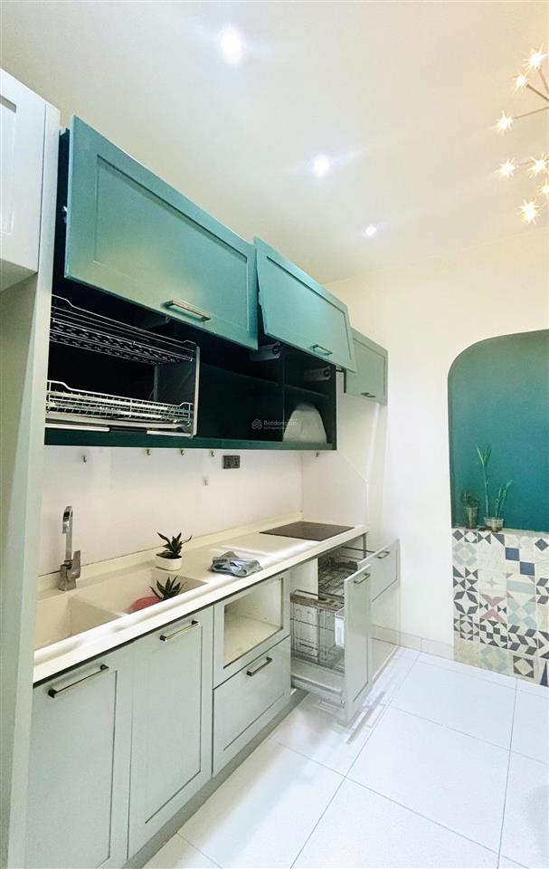 Cho thuê nhà m.t.n.bộ 6m (xt) lạc long quân, p.3, q.11. giá 16,5tr