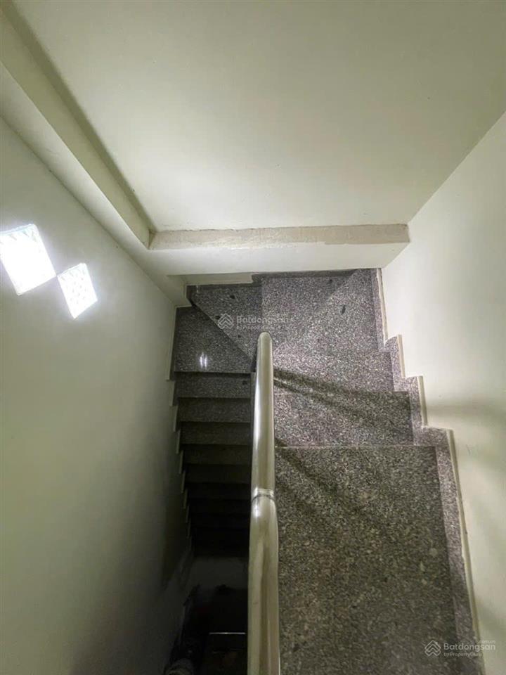 Cho thuê nhà hẻm 3m (bg) bà hom, p13, q6 8tr