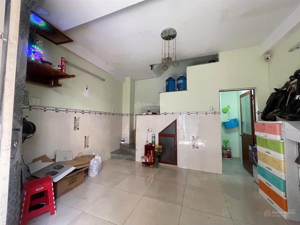 Cho thuê nhà hẻm 3m (bg) bà hom, p13, q6 8tr