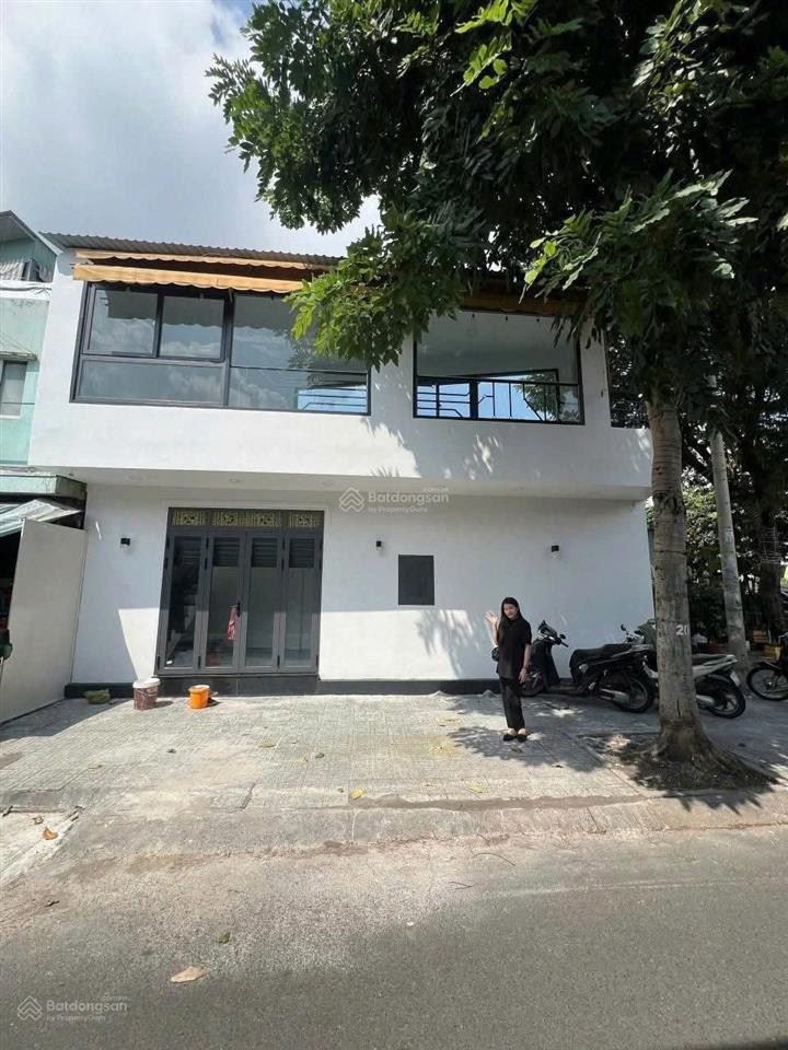 Cho thuê nhà mt hoàng sa, p.tân định, q.1 15tr
