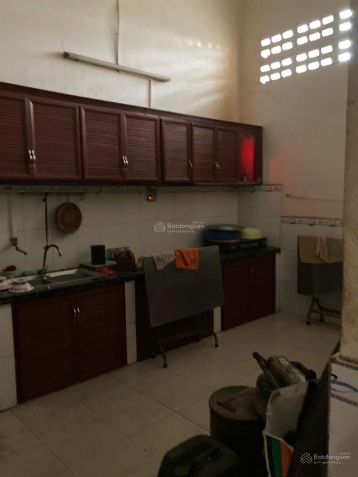 Bán nhà 2 hẻm 2m, thái phiên, p.2, q.11 6,5 tỷ